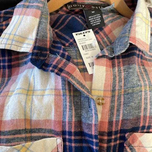 NWT.  TILLYS Flannel shirt. M - Picture 4 of 4